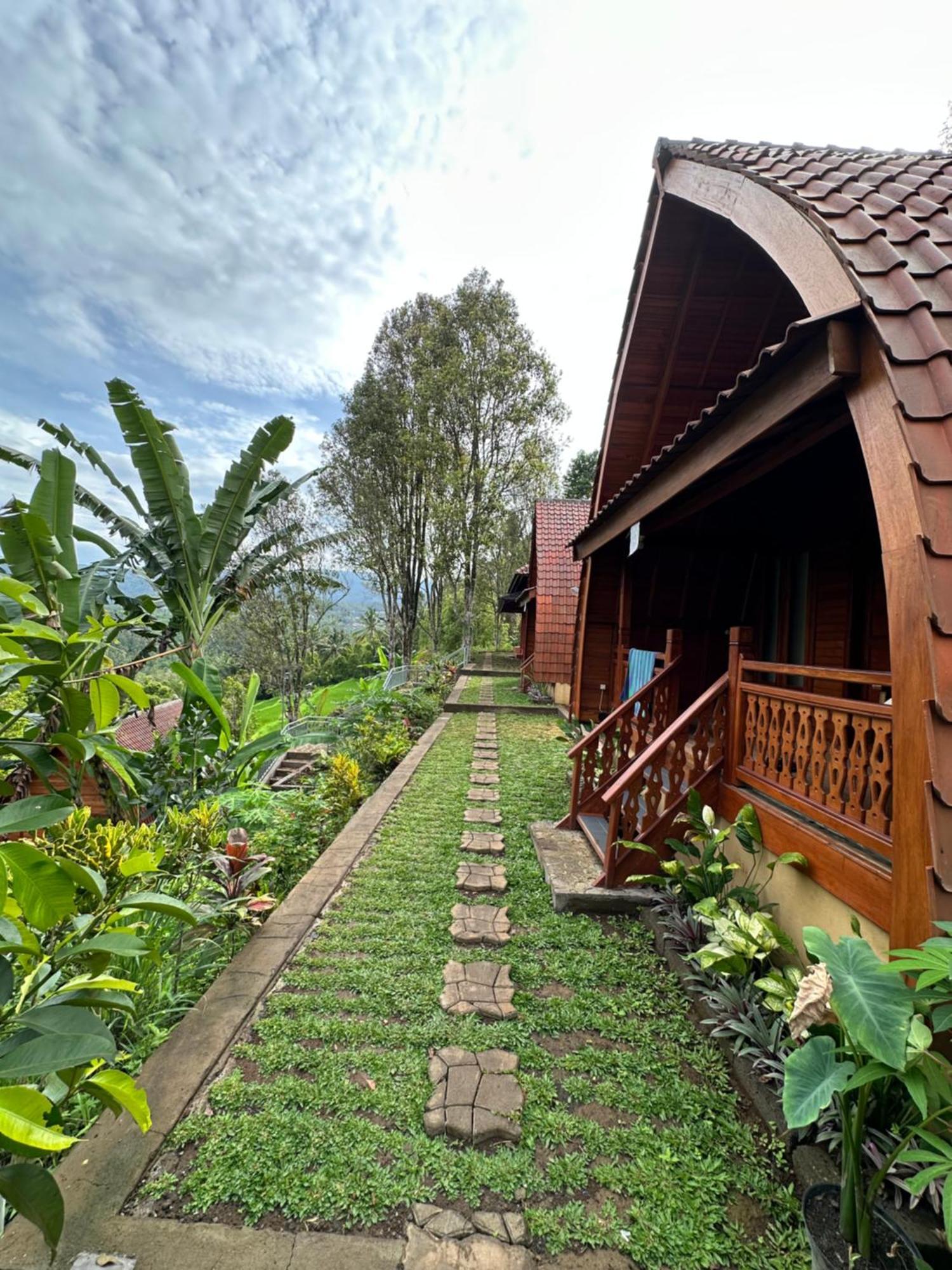 Villa Ipsa Munduk  Bagian luar foto